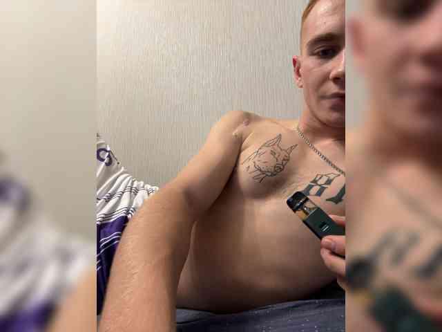 Adlk (22, White Cam Boy) performing Live Sex.
